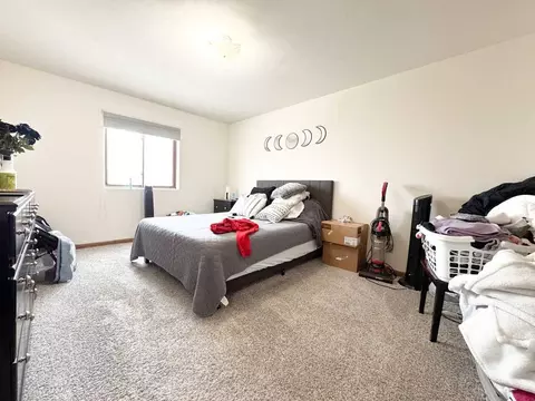 16 W Klubertanz Dr, Sun Prairie, WI 53590