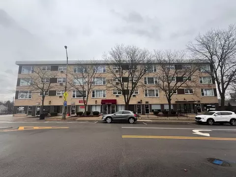5107 Washington St, Downers Grove, IL 60515