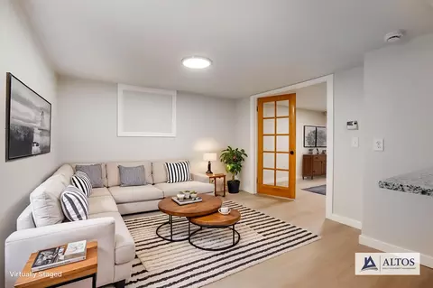 848 S Logan St, Denver, CO 80209