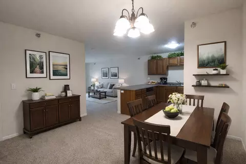 1014 E Sunrise Pl, Sioux Falls, SD 57108