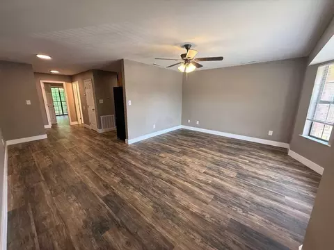 35630 Alpine Dr, Florence, AL 35630