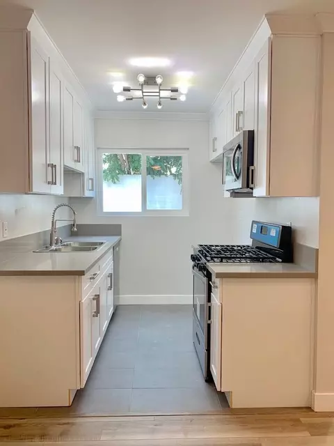 2315 N Frederic St, Burbank, CA 91504
