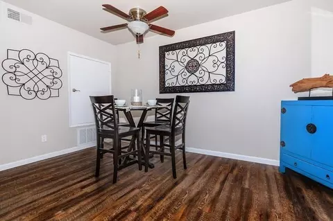 445 W Nees Ave, Fresno, CA 93711