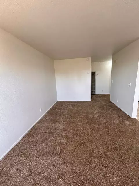14135 Doty Ave, Hawthorne, CA 90250 photo 4