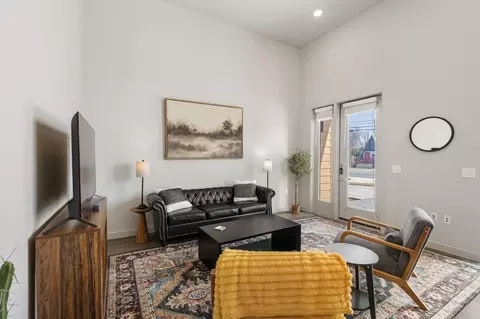5820 12 Cameron Rd, Austin, TX 78723