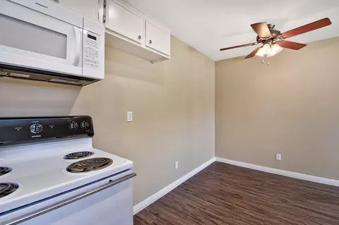 1401 N Placentia Ave, Fullerton, CA 92831 photo 4