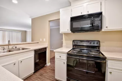 1401 N Placentia Ave, Fullerton, CA 92831 photo 3