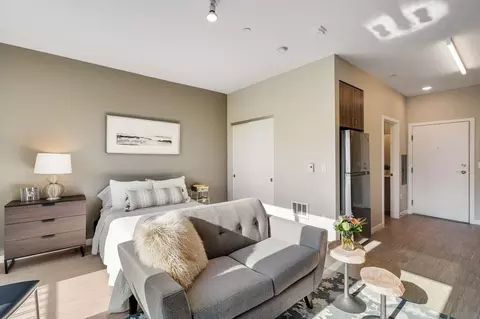 128 0, Portland, OR 97202