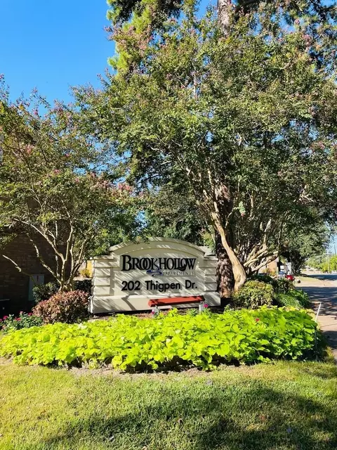 202 Thigpen Dr, Tyler, TX 75703