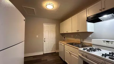 2904 8th St, East Point, GA 30344
