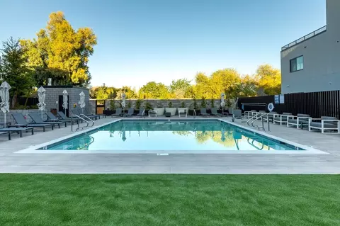 4225 N 32nd St, Phoenix, AZ 85018