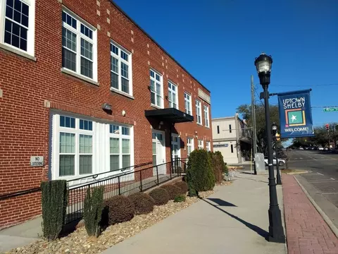 200 W Warren St, Shelby, NC 28150