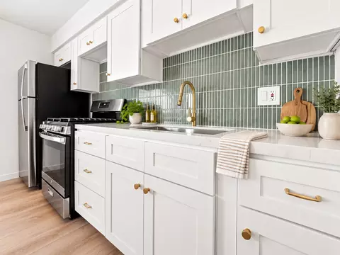 4117 E 7th St, Long Beach, CA 90804