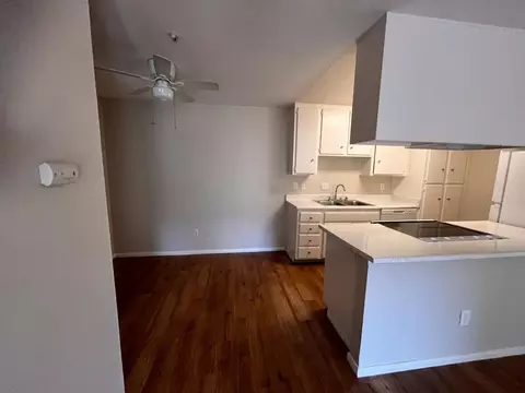 322 Hillside Ter, Vista, CA 92084