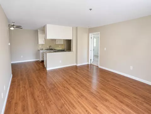 322 Hillside Ter, Vista, CA 92084