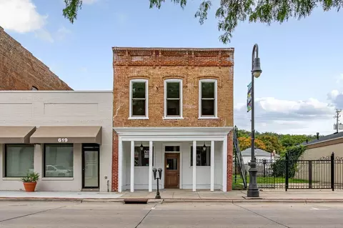 621 S Main St, Council Bluffs, IA 51503