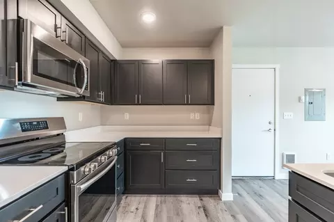 18426 Veterans Memorial Dr E, Bonney Lake, WA 98391