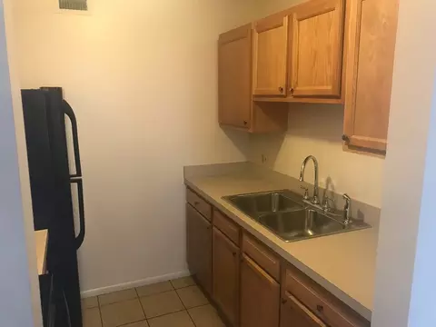 1403 Peninsula Dr, Erie, PA 16505