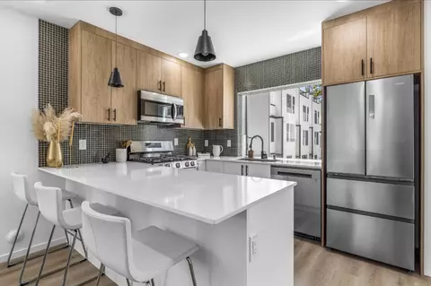 3510 NE 125th St, Seattle, WA 98125