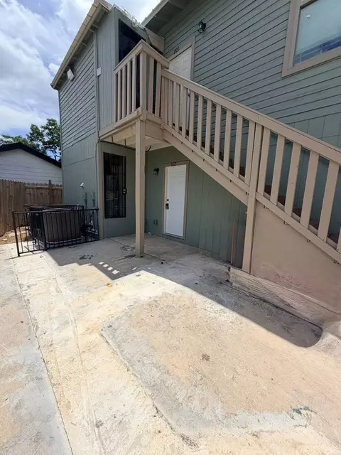 108 Beatrice Ave, San Antonio, TX 78214