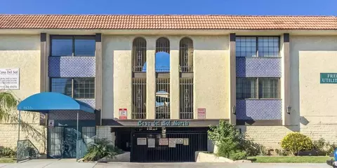 90250 Casa Del Sol N, Hawthorne, CA 90250 photo 1