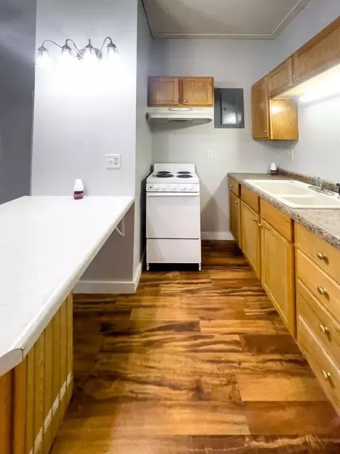 402 N Calvert St, Muncie, IN 47303