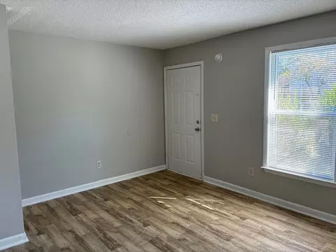 303 Johnson Ln, Tullahoma, TN 37388