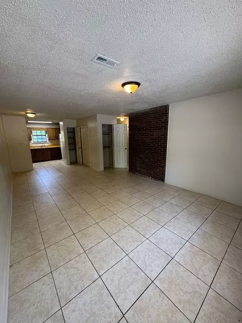 410 Madison Ave NW, Jacksonville, AL 36265