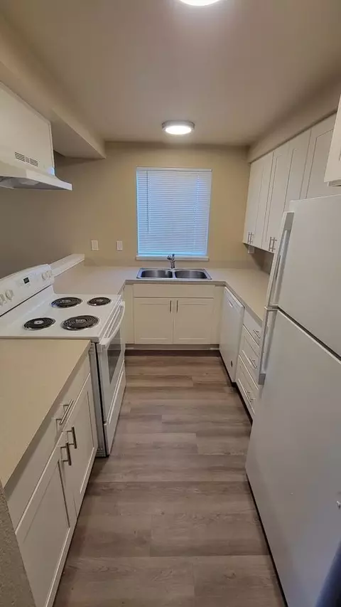 611 W Casino Rd, Everett, WA 98204 photo 5