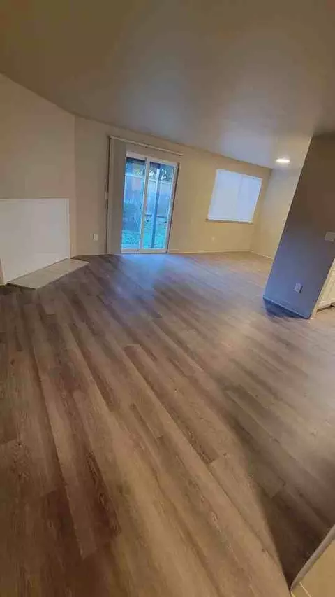 611 W Casino Rd, Everett, WA 98204 photo 5
