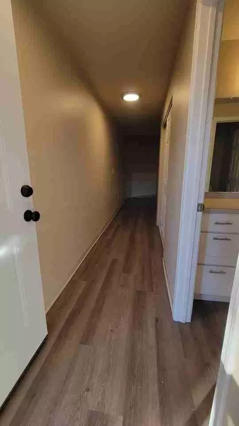611 W Casino Rd, Everett, WA 98204 photo 2