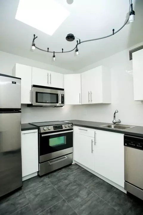 358 Duke Rd, Lexington, KY 40502