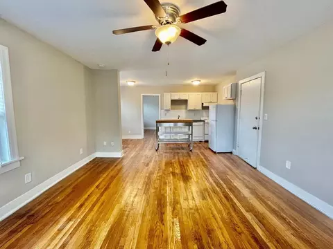 3713 Southwest Trfy, Kansas City, MO 64111