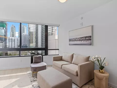 225 N Miami Ave, Miami, FL 33128