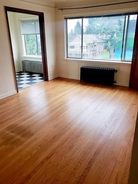 8008 Greenwood Ave N, Seattle, WA 98103 photo 4