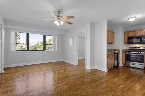 7616 N Marshfield Ave, Chicago, IL 60626