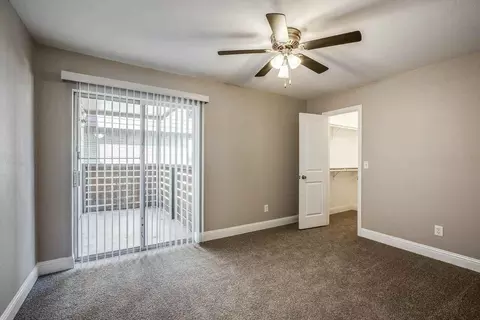 808 E Sanford St, Arlington, TX 76011 photo 20