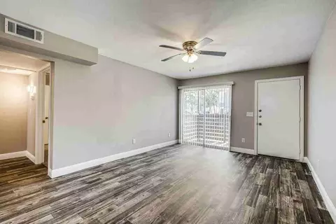 808 E Sanford St, Arlington, TX 76011 photo 7