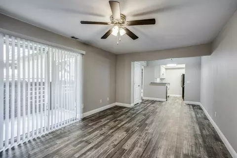 808 E Sanford St, Arlington, TX 76011 photo 18
