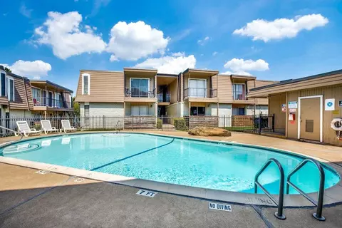 808 E Sanford St, Arlington, TX 76011 photo 10