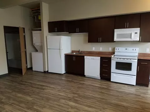 9700 NEverett Ct, Portland, OR 97220