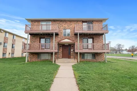 1500 Elrose Ct, South St Paul, MN 55075