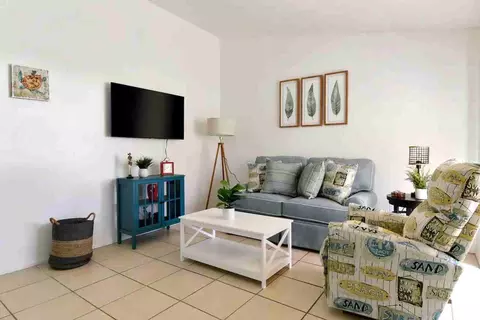 580 Skinner Blvd, Dunedin, FL 34698