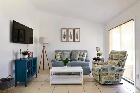 580 Skinner Blvd, Dunedin, FL 34698