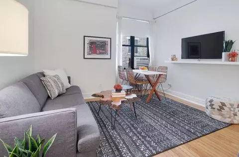 200 E 11th St, New York, NY 10003
