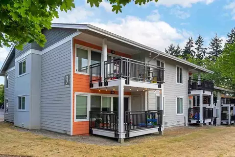 13700 NE 10th Pl, Bellevue, WA 98005 photo 27