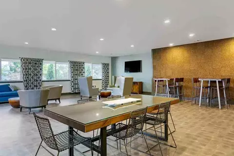 13700 NE 10th Pl, Bellevue, WA 98005 photo 5