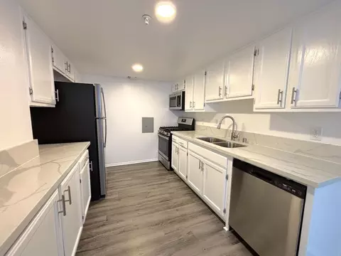 10755 Kling St, Los Angeles, CA 91602