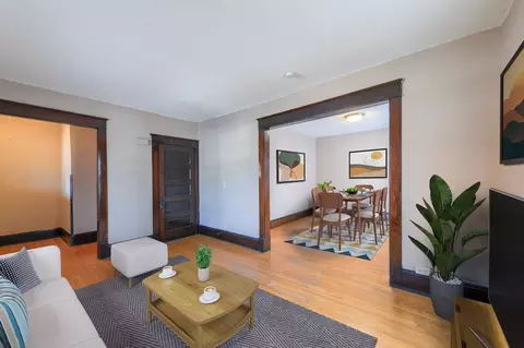 1923 University Ave NE, Minneapolis, MN 55418