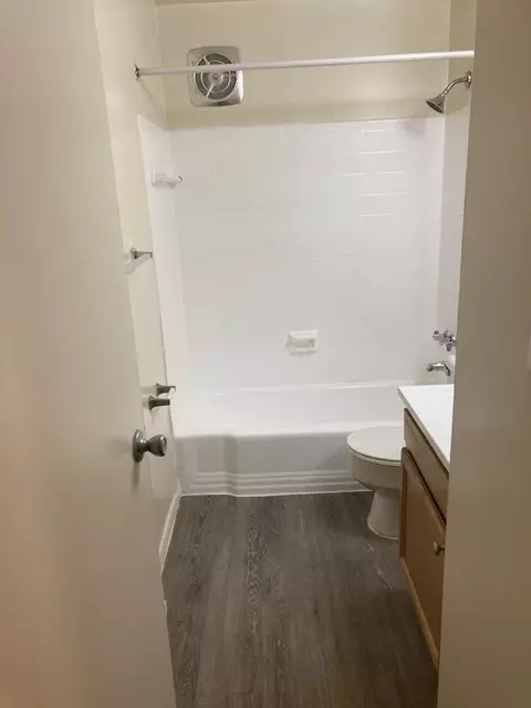 4412 Laplata Ave, Baltimore, MD 21211 photo 2